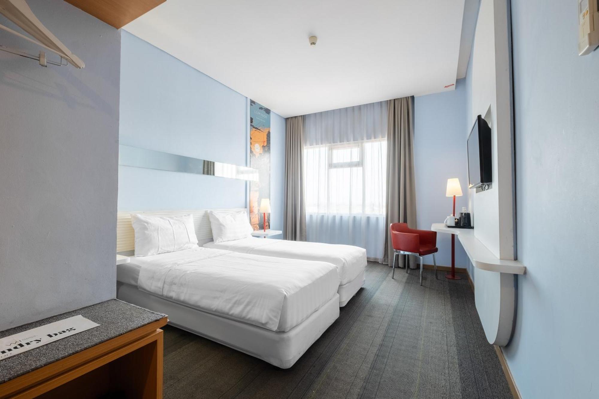 Luminor Hotel Metro Indah - Bandung By Wh Cicadas Esterno foto